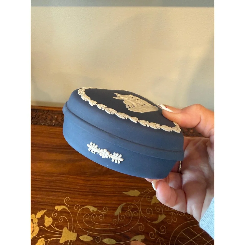 Vintage Wedgwood Blue Jasperware Heart Trinket Box, Jewelry‎ Box Gift